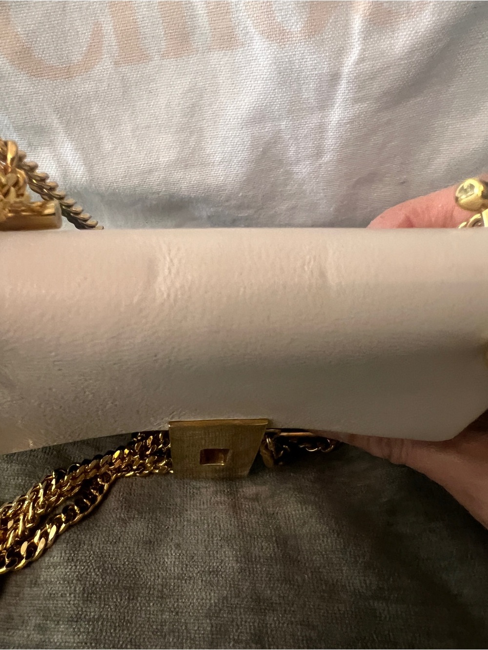 Chloé Two-Tone Saddle Crossbody in Black & Cream amazing condition clean inside - Picture 4 of 9